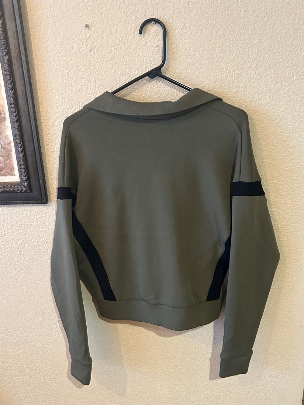 SPANX Olive Green Crop Zip Up Jacket Small Petite Athleisure Sculpt Activewear - Picture 3 of 5